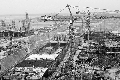 鄭州新鄭國(guó)際機(jī)場(chǎng)二期工程建設(shè)如火如荼。資料圖片