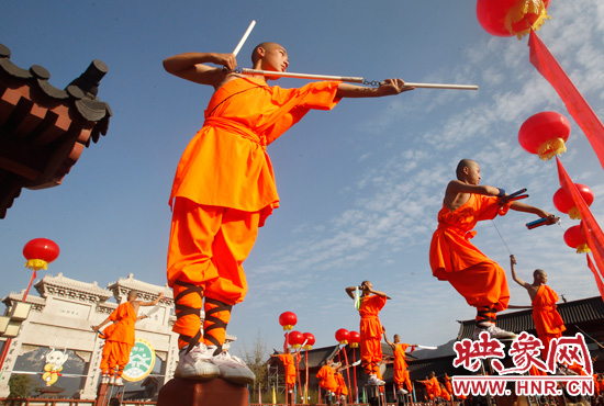 每個人心中都有一個或明或暗的功夫圖騰,作為武林高手，他們能飛檐走壁，擁有蓋世神功。