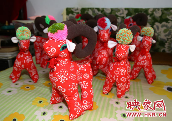 羊年來了，做一些紅紅的羊兒多喜慶