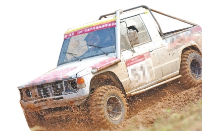 皮卡因既有轎車的舒適性，又有貨車的載貨能力，同時也具備較強的越野性能，深受廣大車友喜愛。