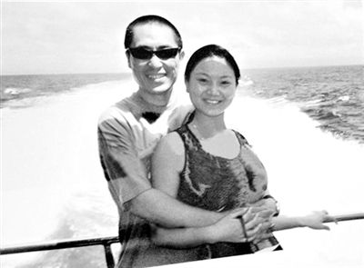 張藝謀與現(xiàn)任妻子陳婷。資料圖片