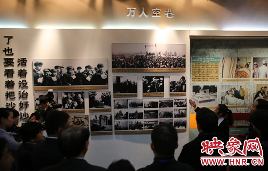 在焦裕祿紀念館，參觀的人絡繹不絕，一批批來自全國各地的黨員干部前來學習焦裕祿事跡