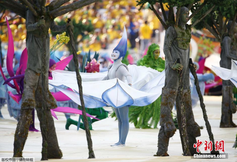 北京時間6月13日凌晨2時，巴西世界杯正式拉開帷幕。