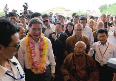 張志軍步入禮敬大廳。