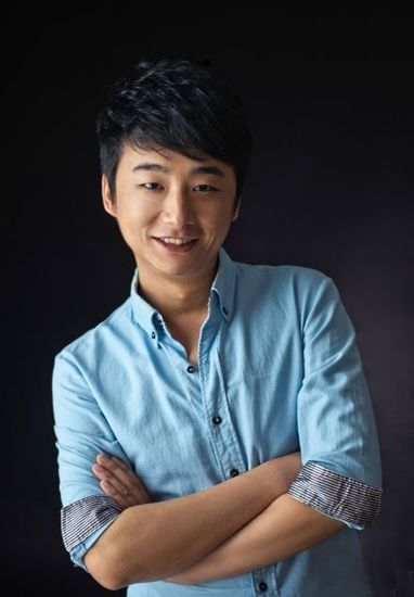 河南人民廣播電臺(tái)、搜狐體育首席特邀足球評(píng)論員