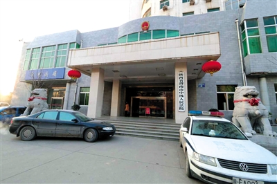 李宏亮在被違規(guī)辦理了監(jiān)外執(zhí)行后，再犯命案。