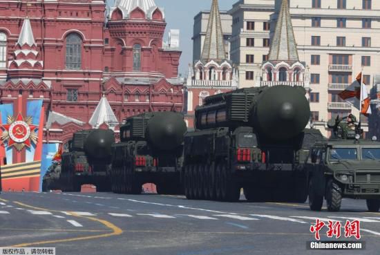 資料圖：2014年5月9日，俄羅斯舉行紀念衛(wèi)國戰(zhàn)爭勝利69周年的閱兵式，俄羅斯總統(tǒng)普京出席。