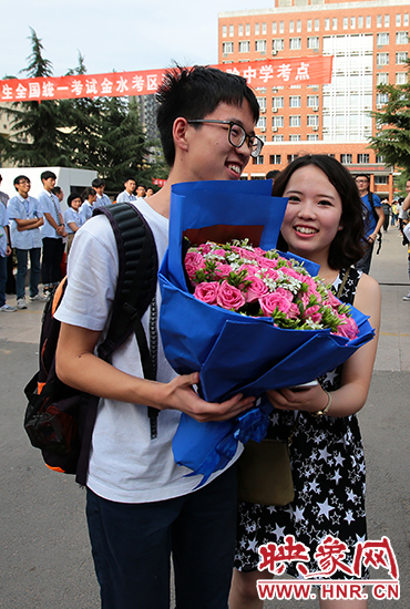 還有一種情，它是懵懂的情愫，你若安好，便是晴天。