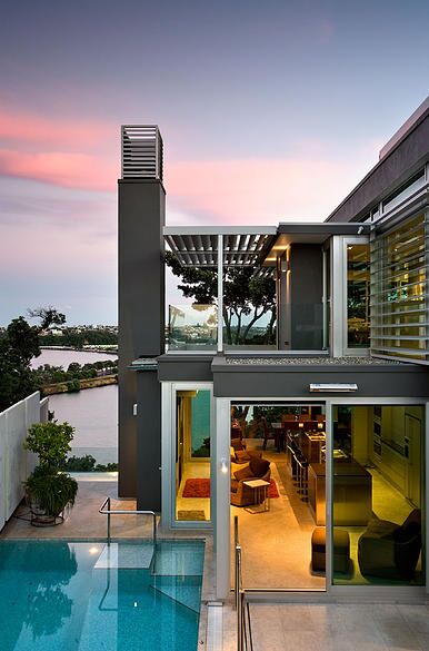 近日，新西蘭華人土豪再次出手，以1010萬的價格購買了位于Parnell的一座無敵海景豪宅。