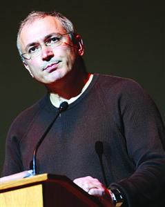 2014年3月10日，烏克蘭，霍多爾科夫斯基在基輔理工大學(xué)發(fā)表演講。