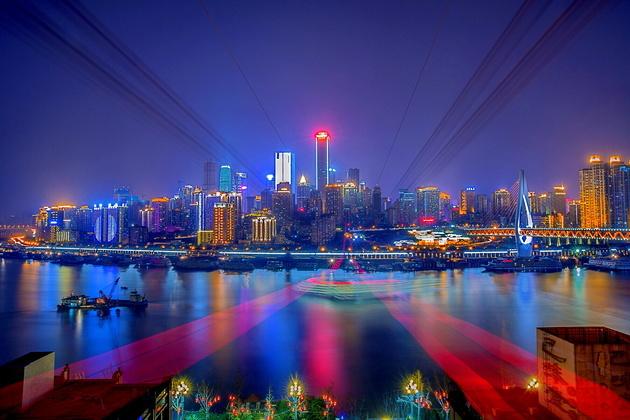 中原地產(chǎn)數(shù)據(jù)顯示，8月最后一周，上海市新建商品住宅成交已連續(xù)5天破千，昨日（8月31日）更是達(dá)到單日成交1123套。