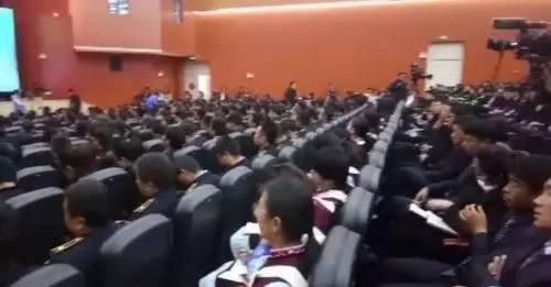 大會(huì)現(xiàn)場(chǎng)圖。來(lái)源：云報(bào)旅游全媒體