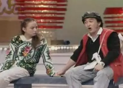 男女網(wǎng)上早戀遭反對 倆人竟用502膠把手粘到一起 男女網(wǎng)上早戀遭反對 倆人竟用502膠把手粘到一起