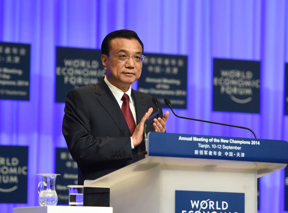 李克強(qiáng)總理出席夏季達(dá)沃斯論壇并發(fā)表開幕式致辭。