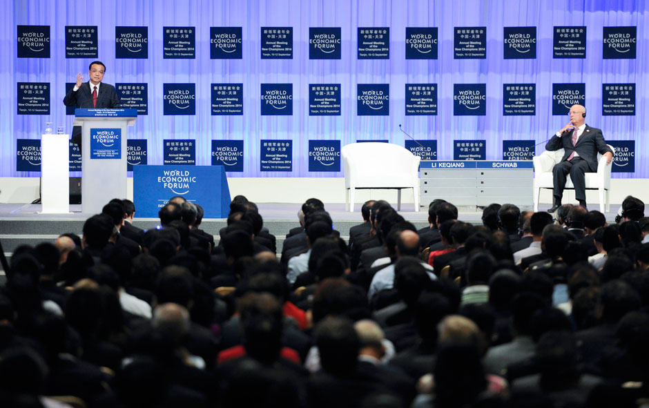 李克強(qiáng)總理出席夏季達(dá)沃斯論壇并發(fā)表開幕式致辭。