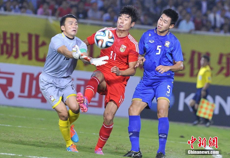 2014足球友誼賽 國(guó)足3-0勝泰國(guó)了結(jié)“1-5”恩怨 2014足球友誼賽 國(guó)足3-0勝泰國(guó)了結(jié)“1-5”恩怨