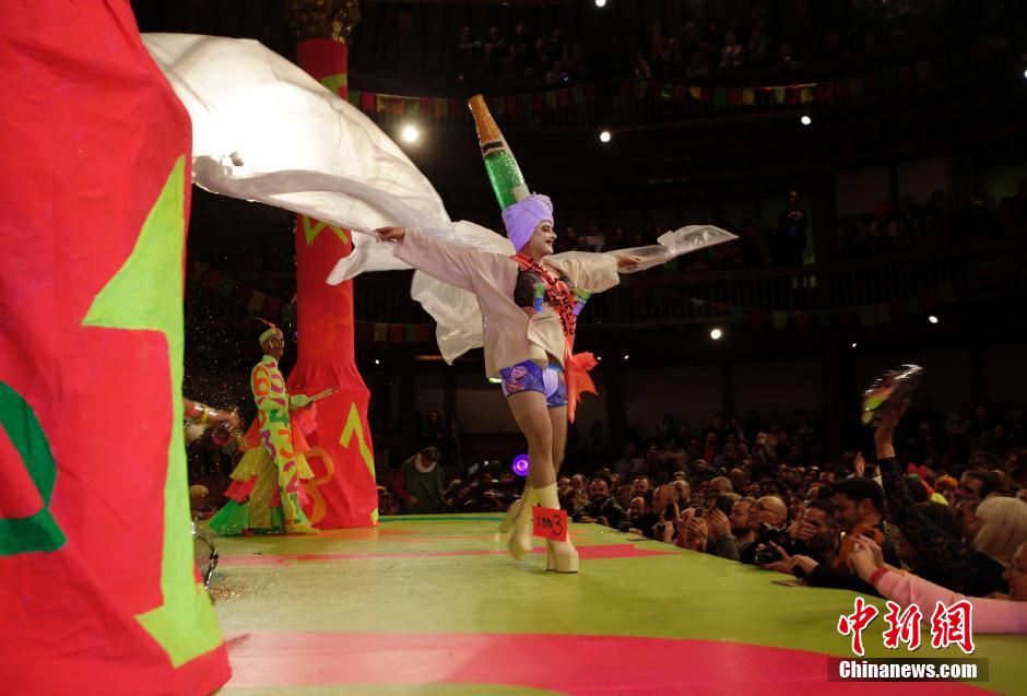 另類(lèi)世界小姐大賽舉行 選手奇葩造型雷爆眼球