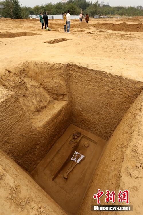 河南新鄭一施工場地現56座戰(zhàn)國古墓 河南新鄭一施工場地現56座戰(zhàn)國古墓