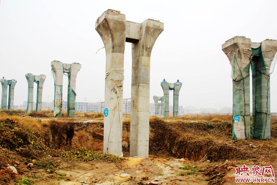 相關(guān)負責(zé)人也對外表示，投資15個億的項目，實際到賬的只有6000多萬元，所以工程被迫停下。