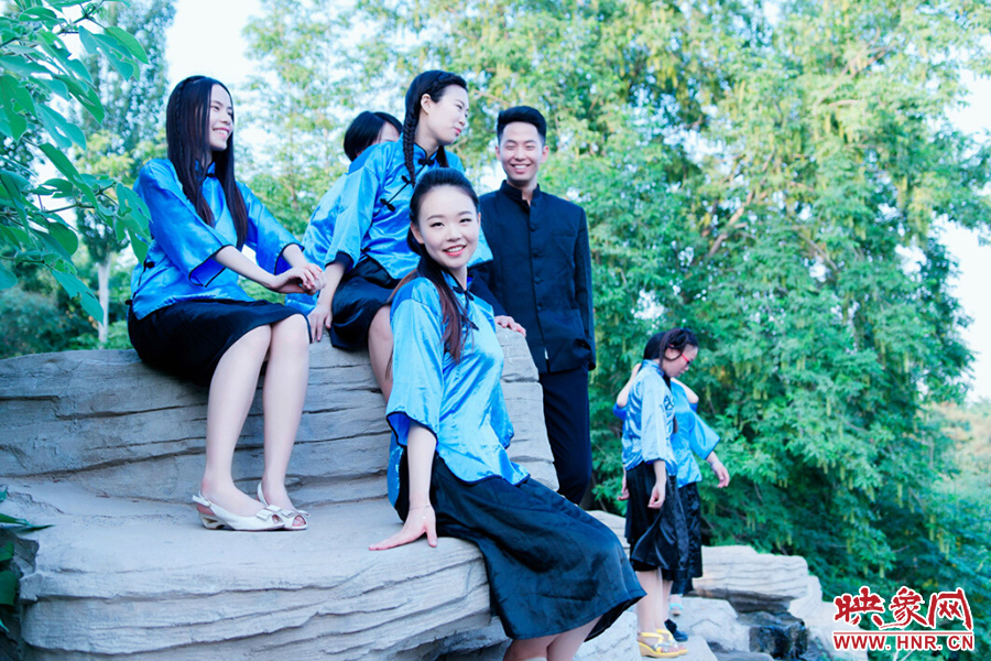 最是那溫柔一笑，定格了四年所有的記憶。