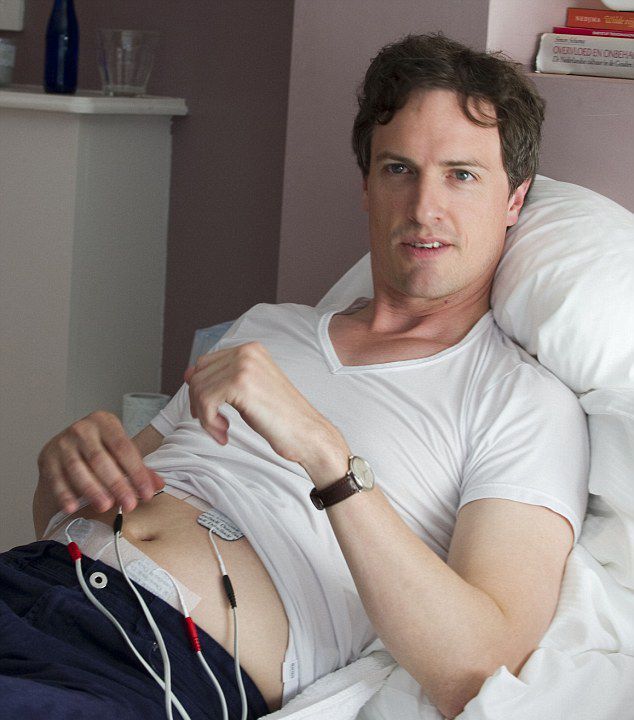 荷蘭男子體驗(yàn)女性分娩痛 荷蘭男子體驗(yàn)女性分娩痛