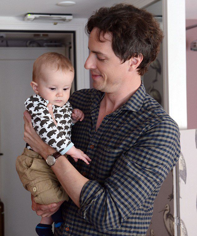 荷蘭男子體驗(yàn)女性分娩痛 荷蘭男子體驗(yàn)女性分娩痛