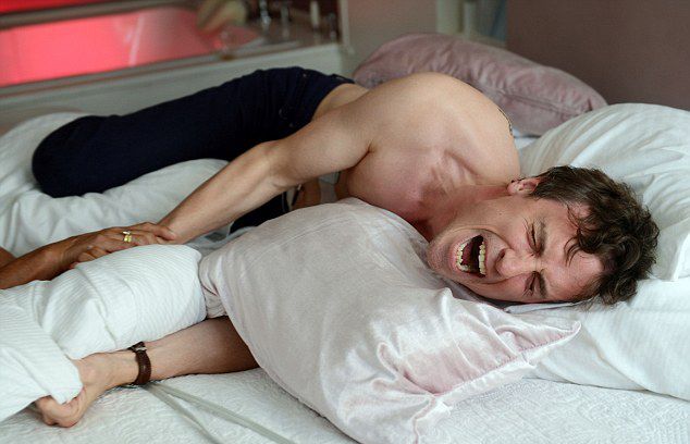 荷蘭男子體驗(yàn)女性分娩痛 荷蘭男子體驗(yàn)女性分娩痛