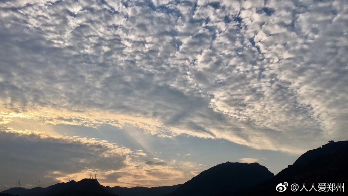 又被鄭州的藍天刷屏！隨便一拍就是手機壁紙