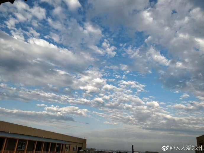 又被鄭州的藍天刷屏！隨便一拍就是手機壁紙