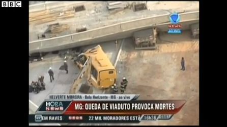 世界杯半決賽舉辦地高架橋坍塌已致2死22傷(圖) 世界杯半決賽舉辦地高架橋坍塌已致2死22傷(圖)