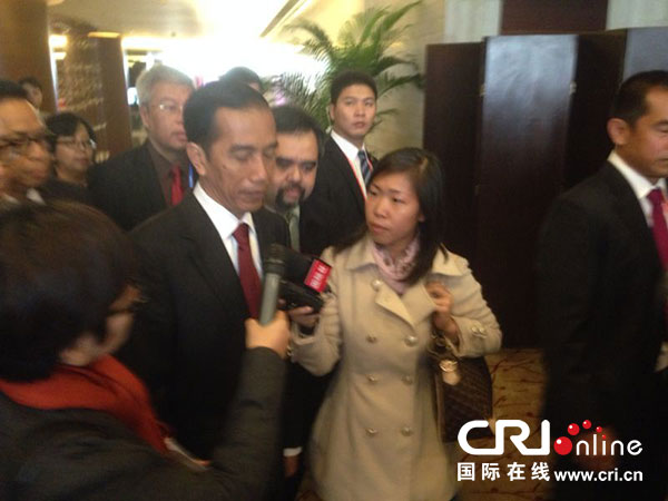 印尼總統(tǒng)佐科:希望探討基礎(chǔ)設(shè)施建設(shè)和海上合作等議題 印尼總統(tǒng)佐科:希望探討基礎(chǔ)設(shè)施建設(shè)和海上合作等議題