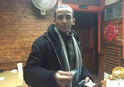 涉案的男性騙徒。（美國《世界日報(bào)》/受害商家提供）