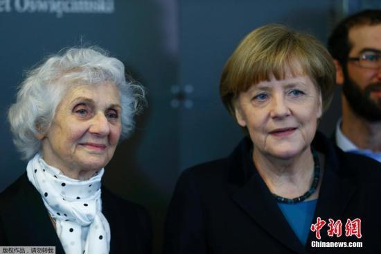 奧斯維辛集中營幸存者以德報(bào)怨 與納粹后代結(jié)緣 奧斯維辛集中營幸存者以德報(bào)怨 與納粹后代結(jié)緣