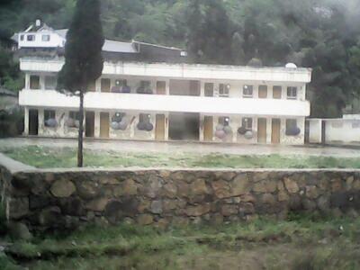 昨日，貴州畢節(jié)某小學，只有二、四、六三個年級，四年級學生30多名。讀者供圖