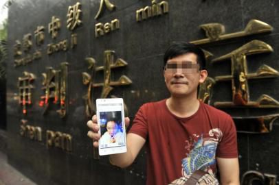 5月20日，成都市中級人民法院，駱先生再次將前女友告上法庭。