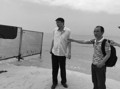 遇難者家屬稱，事發(fā)時(shí)并沒(méi)有這些鋼絲網(wǎng)，也沒(méi)看到警示標(biāo)志。