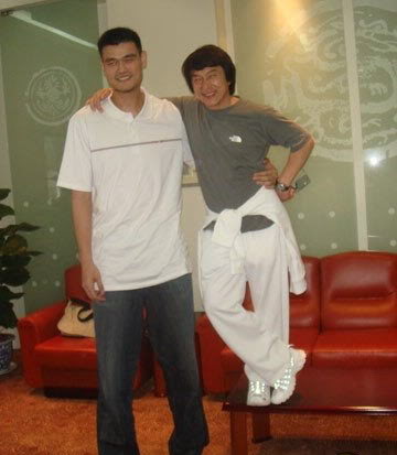 當(dāng)姚明夫婦遇見陸毅夫婦，一不小心，信號(hào)又滿格了~