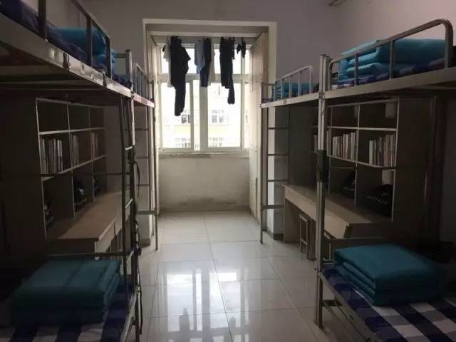 這個(gè)學(xué)校的男生宿舍火了！女同學(xué)都喊著要嫁