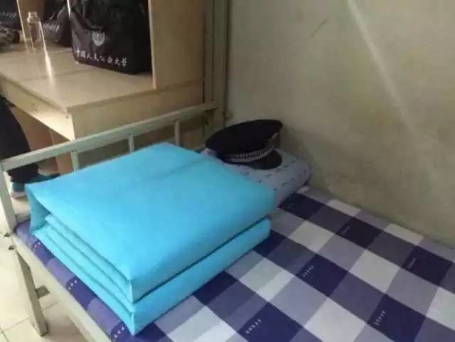 這個(gè)學(xué)校的男生宿舍火了！女同學(xué)都喊著要嫁