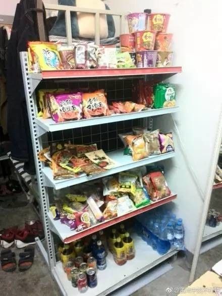 這個(gè)學(xué)校的男生宿舍火了！女同學(xué)都喊著要嫁