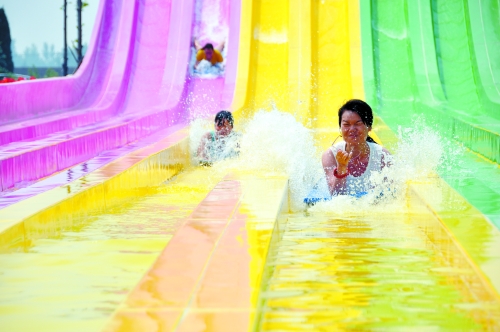 安陽天之瑤水上樂園學生免費玩，成人49元