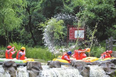 豫西大峽谷十年締造更爽更安全的“中國(guó)好漂流”(圖)