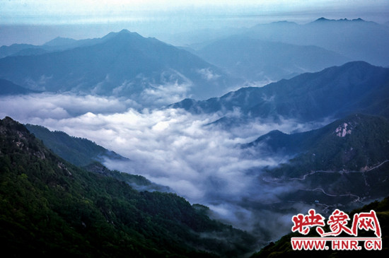 美不勝收 爬山、游園、賞奇觀（組圖）