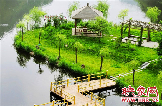 美不勝收 爬山、游園、賞奇觀（組圖）