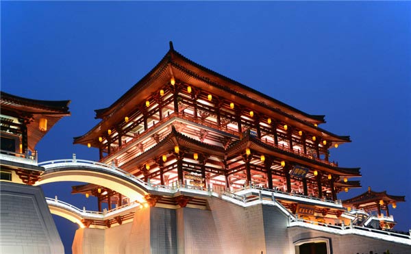 不要溫和地走進那個良夜 因為夜太美！