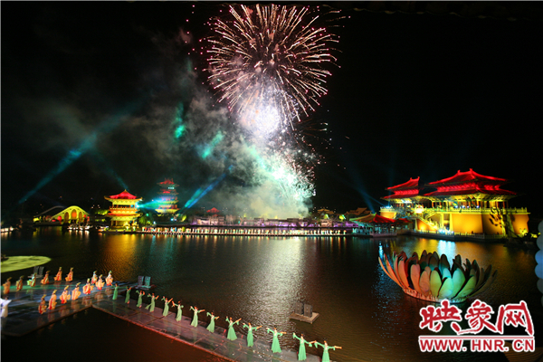 中國(guó)旅游日 《大宋·東京夢(mèng)華》半價(jià)惠民 中國(guó)旅游日 《大宋·東京夢(mèng)華》半價(jià)惠民