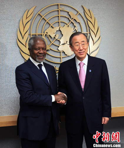 當(dāng)?shù)貢r(shí)間2月29日，前任聯(lián)合國(guó)秘書(shū)長(zhǎng)科菲·安南抵達(dá)紐約聯(lián)合國(guó)總部，與現(xiàn)任聯(lián)合國(guó)秘書(shū)長(zhǎng)潘基文就敘利亞問(wèn)