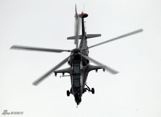 資料圖：在珠海航展上亮相的武直-10攻擊直升機。