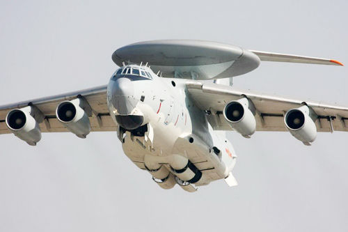 資料圖：國產(chǎn)大型預(yù)警機(jī)——空警2000。