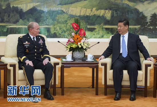 4月23日，中國(guó)國(guó)家主席、中央軍委主席習(xí)近平在北京會(huì)見美軍參謀長(zhǎng)聯(lián)席會(huì)議主席登普西。